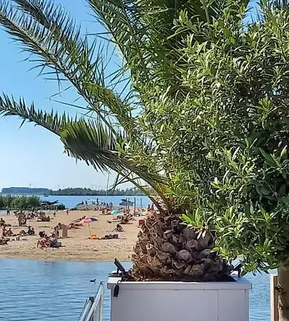 Hotel Onder De Eik *